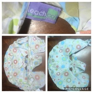 LeachCo nursing pillow cover